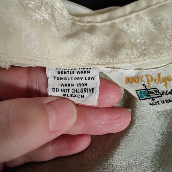 Vintage 100% Polyester Cream Jacquard Print Button-up Blouse | K-Mart - Picture 13 of 13